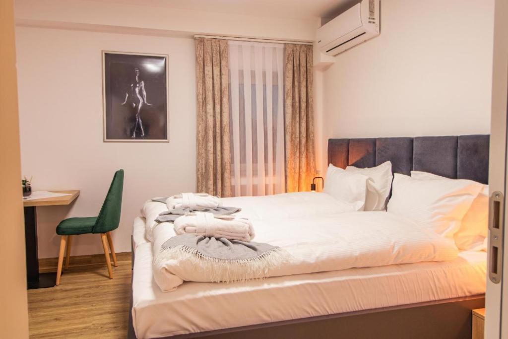 Hotel Dona 베르기슈글라트바흐 외부 사진